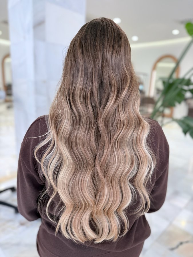 balayage rubio en lliria. DG Estilistas.
