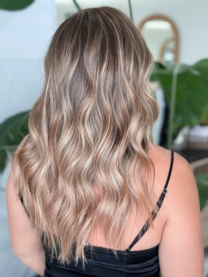 balayage rubio en lliria. DG Estilistas.
