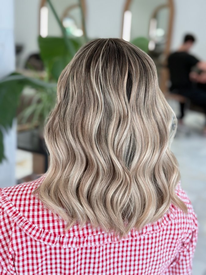 balayage rubio en lliria. DG Estilistas.
