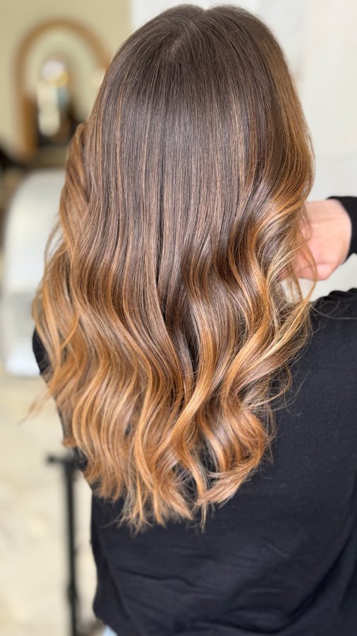 balayage rubio en lliria. DG Estilistas.
