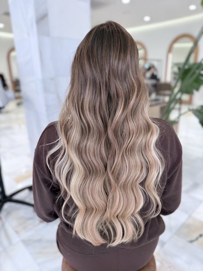 balayage rubio en lliria. DG Estilistas.